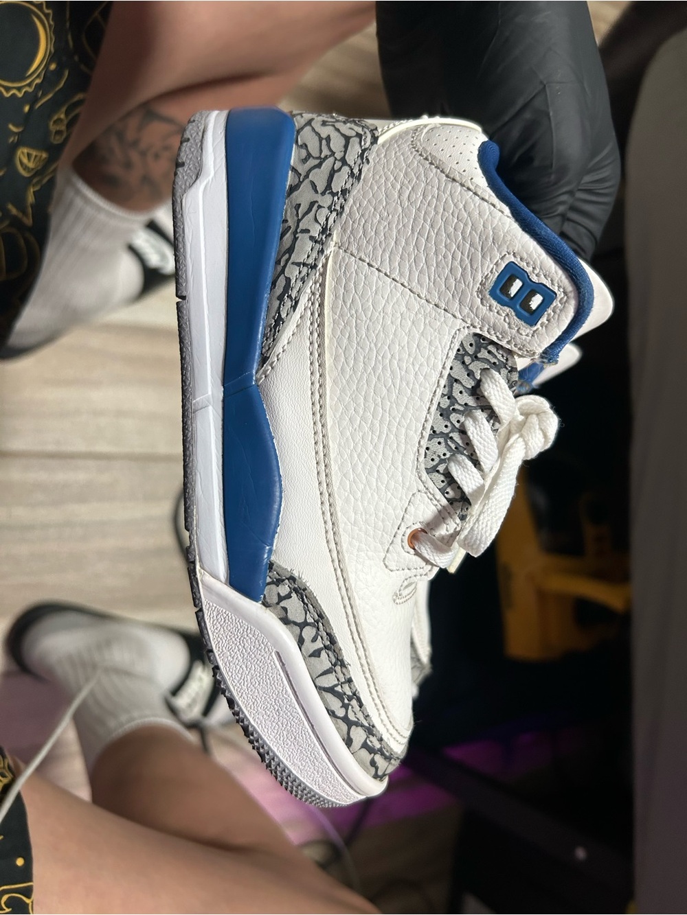 Jordan Retro 3 Wizards  2.5 youth size
